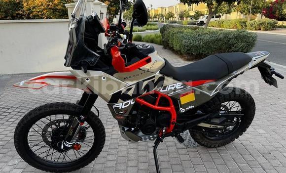 Acheter Occasion Moto KTM ADVENTURE Beige à Kampala, Ouganda Acheter Occasion Moto KTM ADVENTURE Beige à Kampala, Ouganda