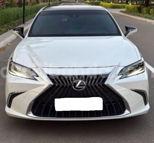 Big with watermark lexus es uganda kampala 26348