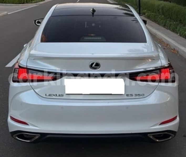 Big with watermark lexus es uganda kampala 26348
