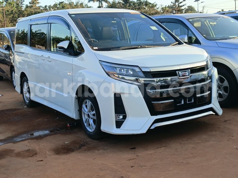 Big with watermark toyota noah uganda kampala 26352