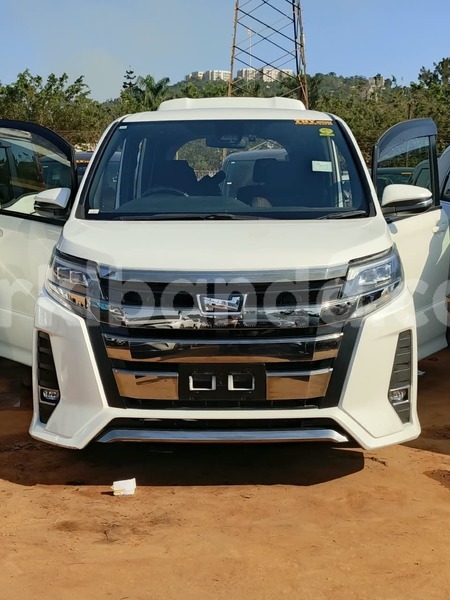 Big with watermark toyota noah uganda kampala 26352