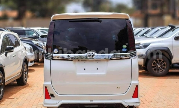 Buy Used Toyota Noah White Car in Kampala in Uganda Buy Used Toyota Noah White Car in Kampala in Uganda