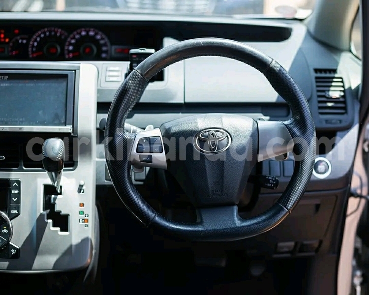 Big with watermark toyota noah uganda kampala 26358