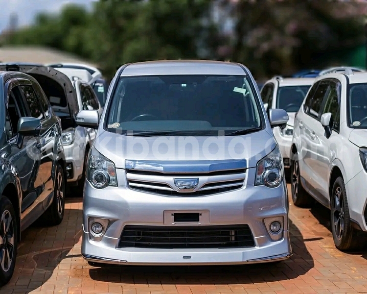 Big with watermark toyota noah uganda kampala 26358