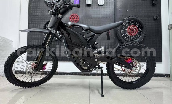 Buy Used Arctic Cat 450 Black Bike in Bushenyi in Western