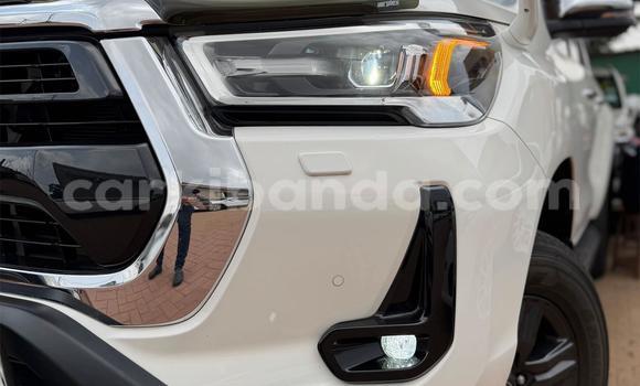 Buy Used Toyota Hiluxe Revo White Car in Kampala in Uganda Buy Used Toyota Hiluxe Revo White Car in Kampala in Uganda