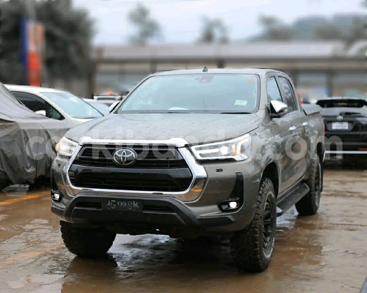 Big with watermark toyota hiluxe revo uganda kampala 26364