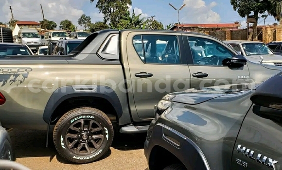 Buy Used Toyota Hiluxe Revo Black Car in Kampala in Uganda Buy Used Toyota Hiluxe Revo Black Car in Kampala in Uganda