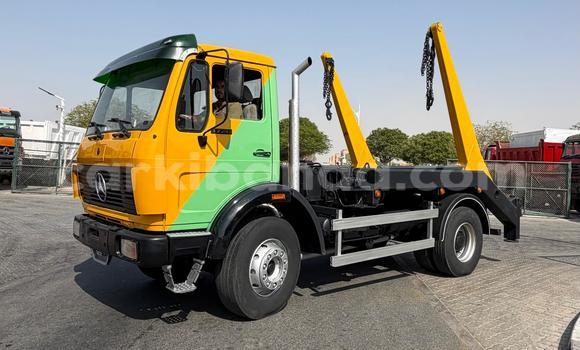 Buy Import Mercedes‒Benz 1622 Other Truck in Import - Dubai in Uganda Buy Import Mercedes‒Benz 1622 Other Truck in Import - Dubai in Uganda