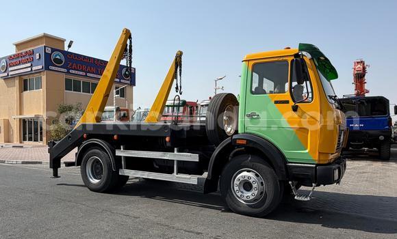 Buy Import Mercedes‒Benz 1622 Other Truck in Import - Dubai in Uganda Buy Import Mercedes‒Benz 1622 Other Truck in Import - Dubai in Uganda