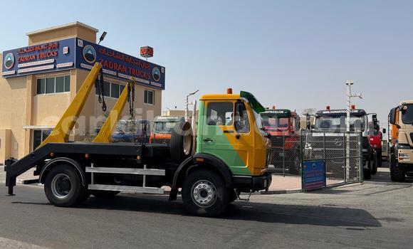 Buy Import Mercedes‒Benz 1622 Other Truck in Import - Dubai in Uganda Buy Import Mercedes‒Benz 1622 Other Truck in Import - Dubai in Uganda