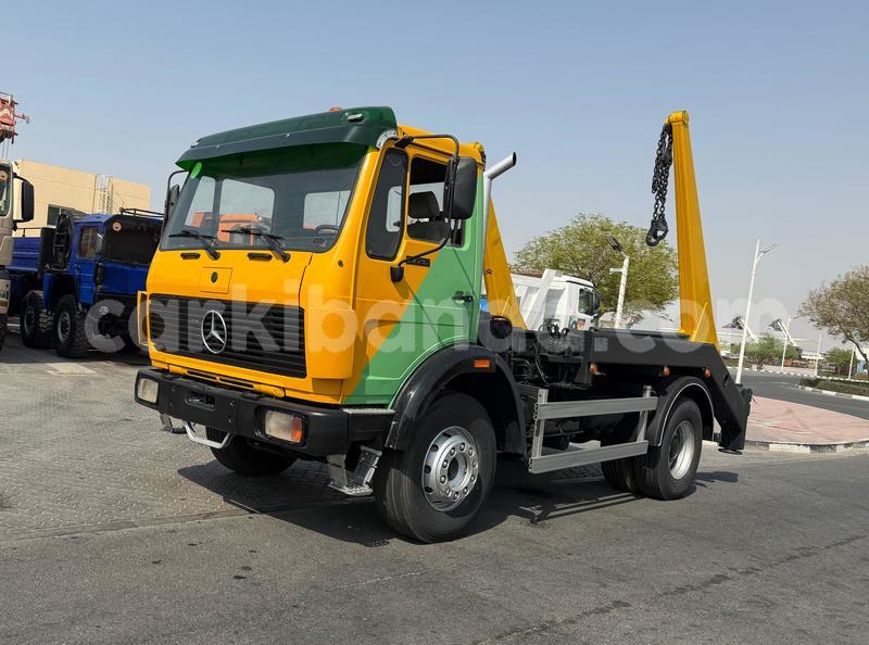 Big with watermark mercedes benz 1622 uganda import dubai 26374