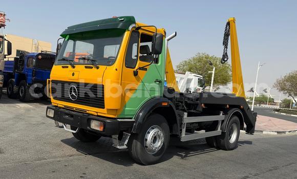 Buy Import Mercedes‒Benz 1622 Other Truck in Import - Dubai in Uganda Buy Import Mercedes‒Benz 1622 Other Truck in Import - Dubai in Uganda
