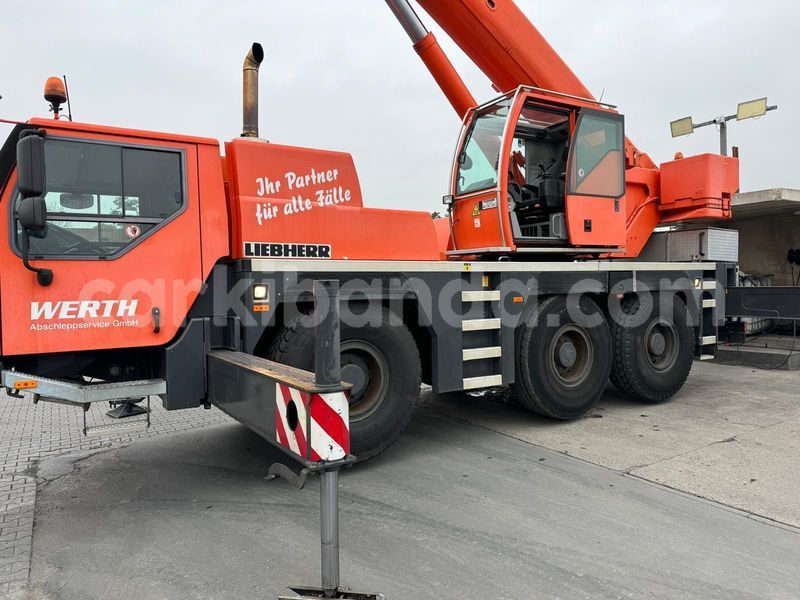 Big with watermark komatsu d31s uganda import dubai 26376