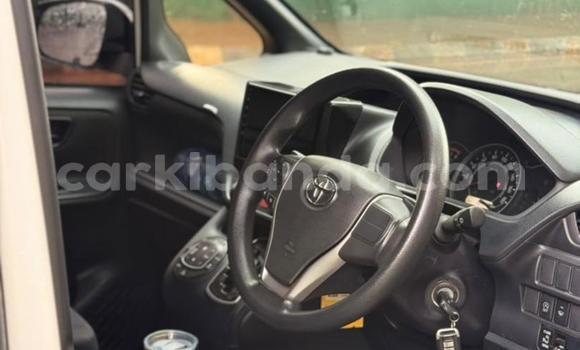 Buy New Toyota Noah White Car in Kampala in Uganda Buy New Toyota Noah White Car in Kampala in Uganda