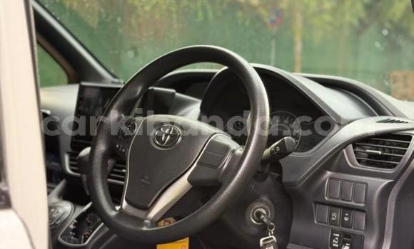 Buy New Toyota Noah White Car in Kampala in Uganda Buy New Toyota Noah White Car in Kampala in Uganda