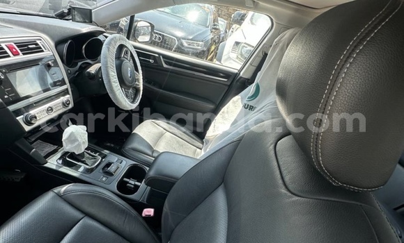 Acheter Import Voiture Subaru Legacy Noir à Kampala, Ouganda Acheter Import Voiture Subaru Legacy Noir à Kampala, Ouganda