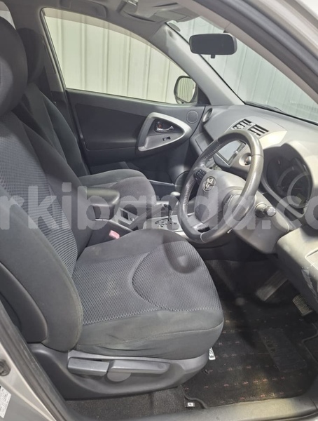 Big with watermark toyota rav4 uganda kampala 26404