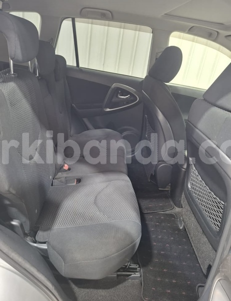 Big with watermark toyota rav4 uganda kampala 26404