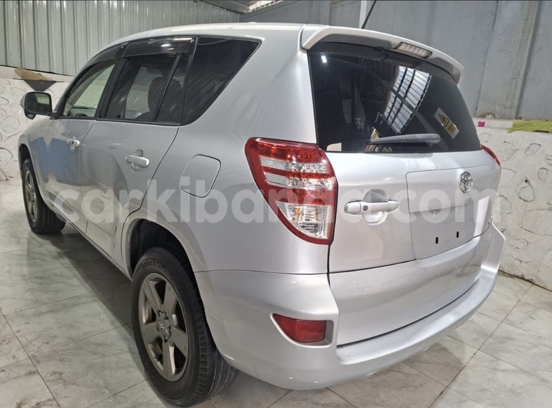 Big with watermark toyota rav4 uganda kampala 26404
