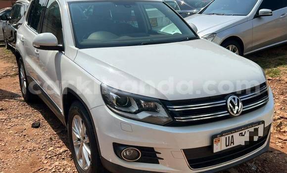 Acheter Neuf Voiture Volkswagen Tiguan Blanc à Kampala, Ouganda Acheter Neuf Voiture Volkswagen Tiguan Blanc à Kampala, Ouganda