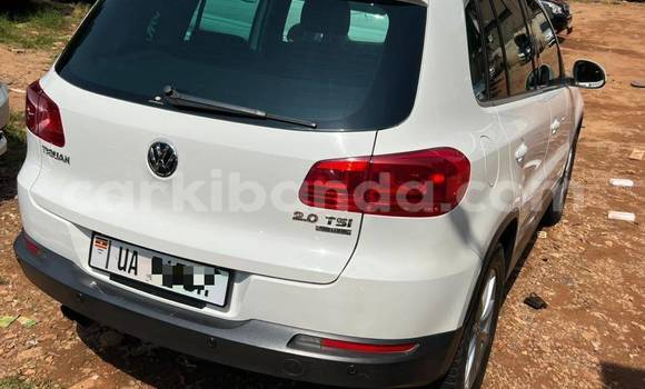 Acheter Neuf Voiture Volkswagen Tiguan Blanc à Kampala, Ouganda Acheter Neuf Voiture Volkswagen Tiguan Blanc à Kampala, Ouganda