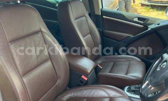 Acheter Neuf Voiture Volkswagen Tiguan Blanc à Kampala, Ouganda Acheter Neuf Voiture Volkswagen Tiguan Blanc à Kampala, Ouganda