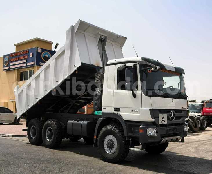 Big with watermark mercedes benz tipper uganda import dubai 26418