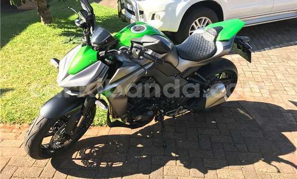 Nunua Ilio tumika Kawasaki Z 1000 Kijani Bike ndani ya Kampala nchini Uganda Nunua Ilio tumika Kawasaki Z 1000 Kijani Bike ndani ya Kampala nchini Uganda