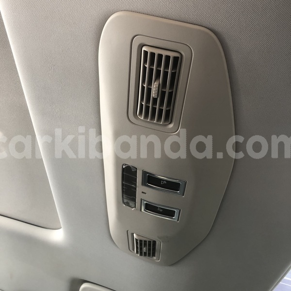 Big with watermark land rover discovery uganda kampala 26429