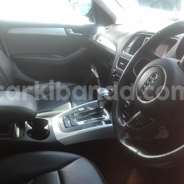 Big with watermark audi q5 uganda kampala 26433