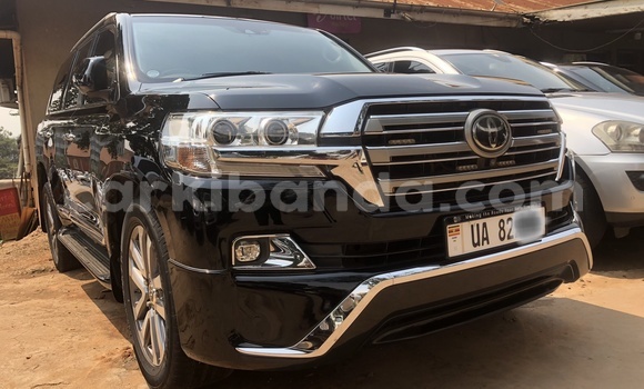 Buy New Toyota Land Cruiser Black Car in Kampala in Uganda Buy New Toyota Land Cruiser Black Car in Kampala in Uganda