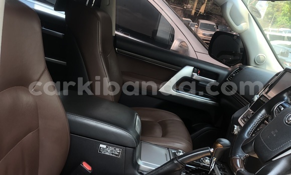 Buy New Toyota Land Cruiser Black Car in Kampala in Uganda Buy New Toyota Land Cruiser Black Car in Kampala in Uganda