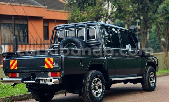 Gura Nshya Toyota Land Cruiser Other Imodoka i Kampala mu Uganda Gura Nshya Toyota Land Cruiser Other Imodoka i Kampala mu Uganda