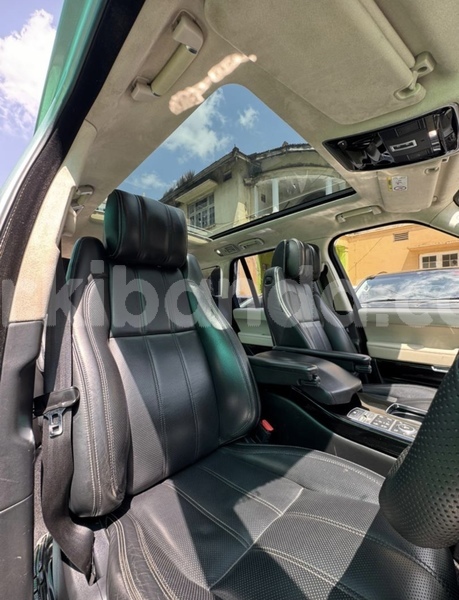 Big with watermark land rover range rover vogue uganda kampala 26453