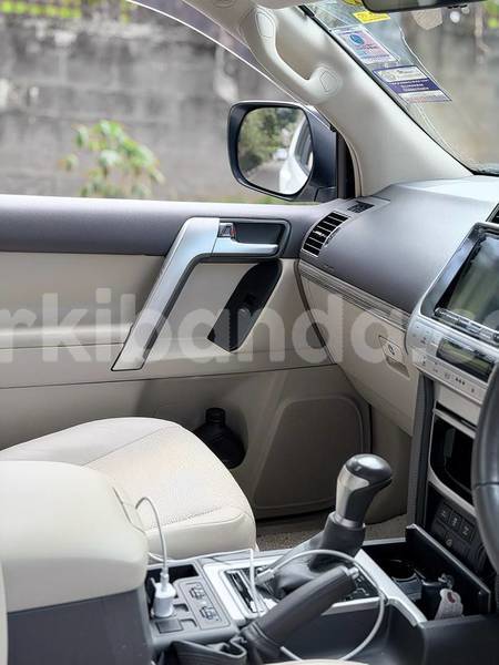 Big with watermark toyota land cruiser prado uganda kampala 26455