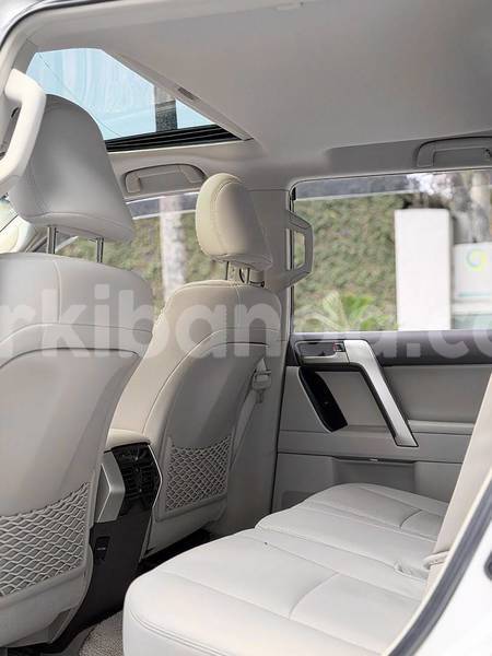 Big with watermark toyota land cruiser prado uganda kampala 26455
