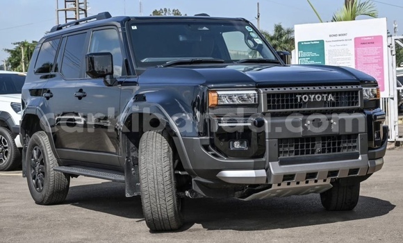 Gura Nshya Toyota Land Cruiser Black Imodoka i Kampala mu Uganda Gura Nshya Toyota Land Cruiser Black Imodoka i Kampala mu Uganda