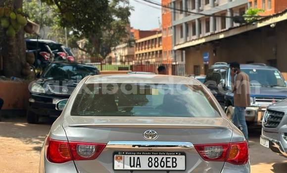 Gura Nshya Toyota Mark X Other Imodoka i Kampala mu Uganda Gura Nshya Toyota Mark X Other Imodoka i Kampala mu Uganda