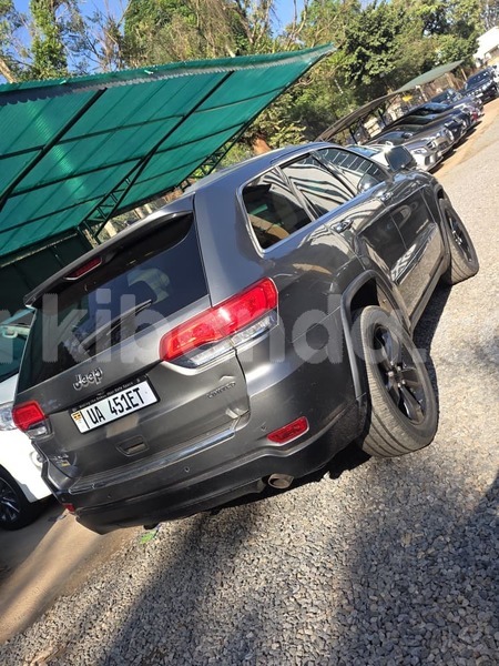 Big with watermark jeep grand cherokee uganda kampala 26465