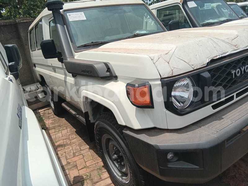 Big with watermark toyota land cruiser uganda kampala 26466