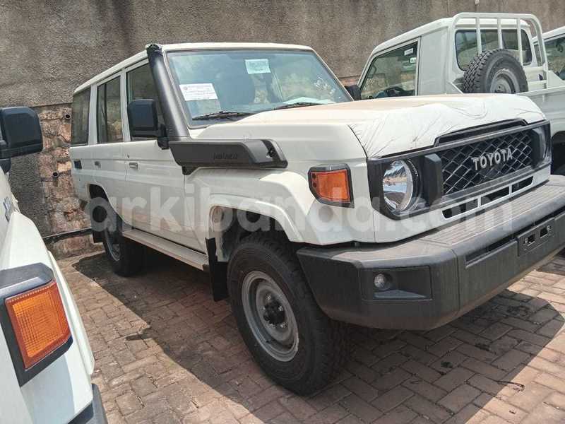 Big with watermark toyota land cruiser uganda kampala 26466