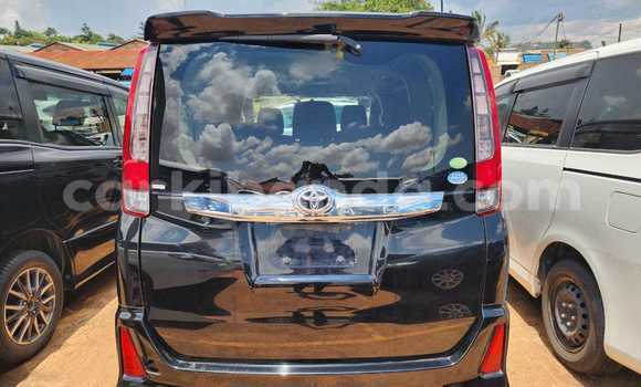 Acheter Neuf Voiture Toyota Noah Noir à Kampala, Ouganda