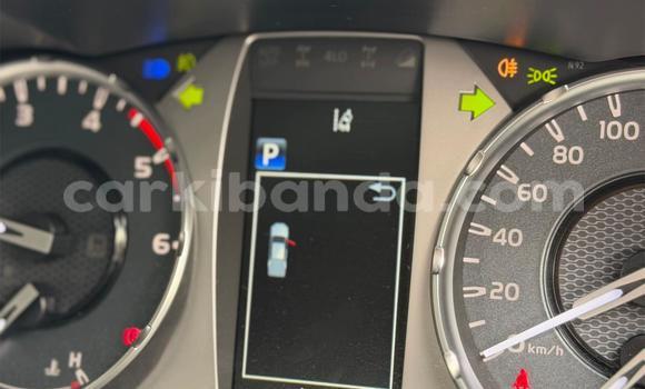 Gura Yakoze Toyota Hiluxe Revo White Imodoka i Kampala mu Uganda Gura Yakoze Toyota Hiluxe Revo White Imodoka i Kampala mu Uganda