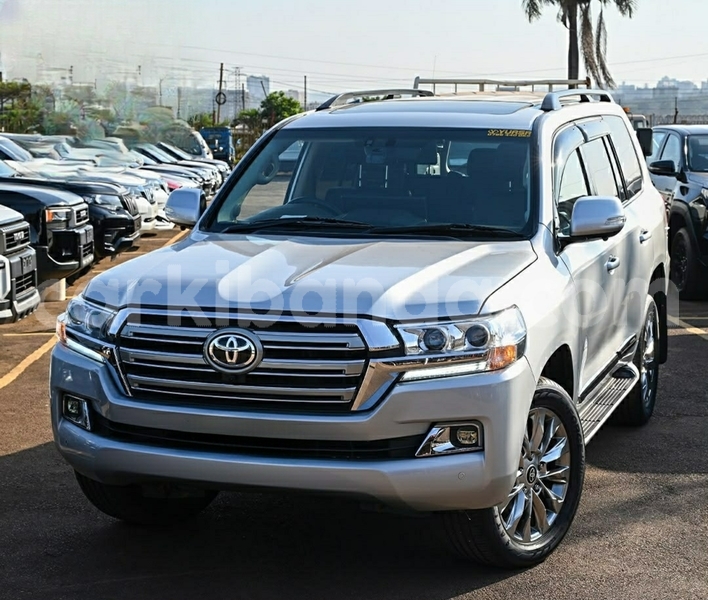 Big with watermark toyota land cruiser uganda kampala 26481
