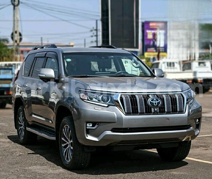 Big with watermark toyota prado uganda kampala 26482