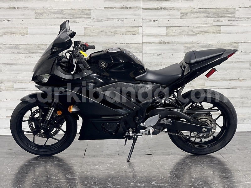 Big with watermark yamaha yzf uganda wakiso 26487