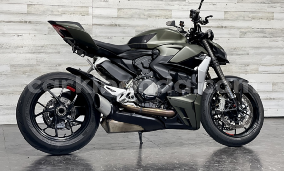 Buy Used Ducati Streetfighter Brown Bike in Adjumani in Northern