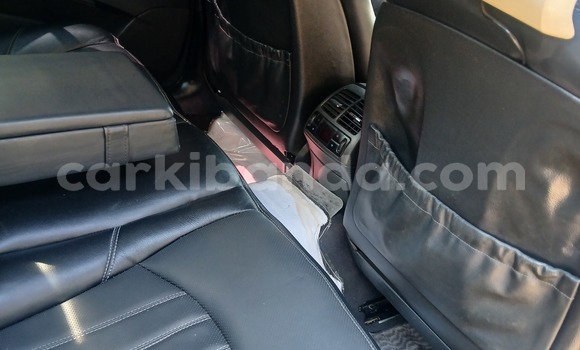 Buy Used Mercedes‒Benz E–Class Silver Car in Kampala in Uganda Buy Used Mercedes‒Benz E–Class Silver Car in Kampala in Uganda