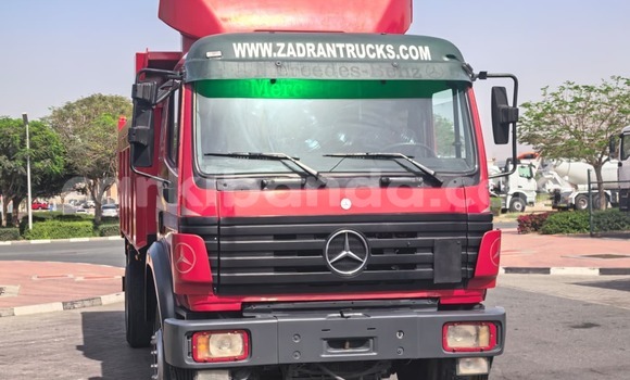 Nunua Imported Mercedes‒Benz 1824 Nyekundu Lori ndani ya Import - Dubai nchini Uganda Nunua Imported Mercedes‒Benz 1824 Nyekundu Lori ndani ya Import - Dubai nchini Uganda